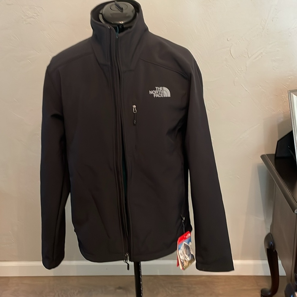 The North Face men’s jacket, black, sz. S. NWT.